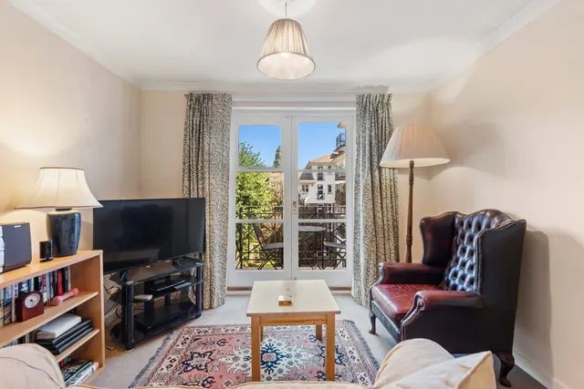 Brompton Park Crescent, West Brompton, SW6, photo 1