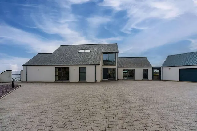 Townhall Lane, Lossiemouth, IV31, photo 3