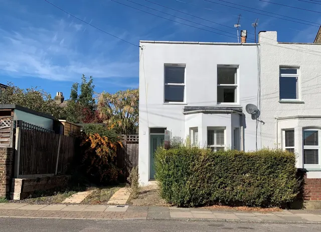 Glenville Avenue, Enfield, EN2, photo 1