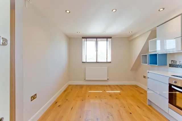 Rondu Road, Cricklewood, NW2, photo 2