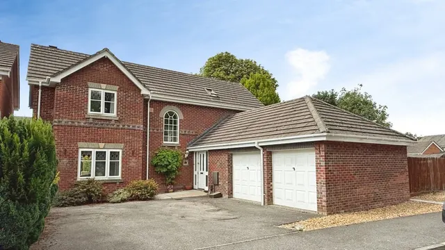 Morgan Walk, Westbury, photo 1