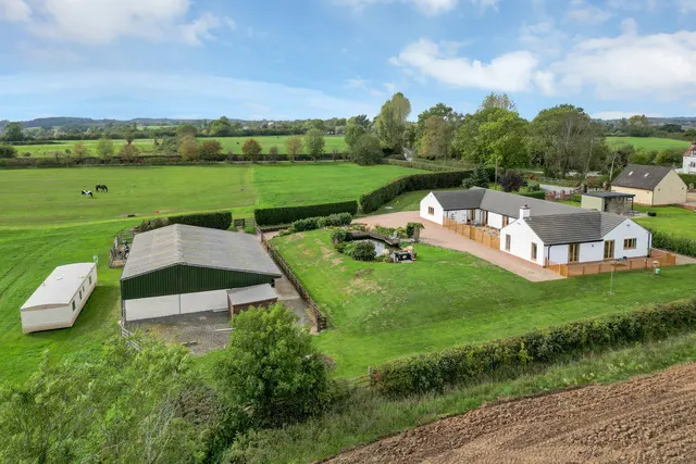 Bridle Road, Burton Joyce, NG14, photo 1