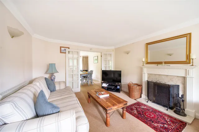Photo 3 — Mably Grove, Wantage, OX12
