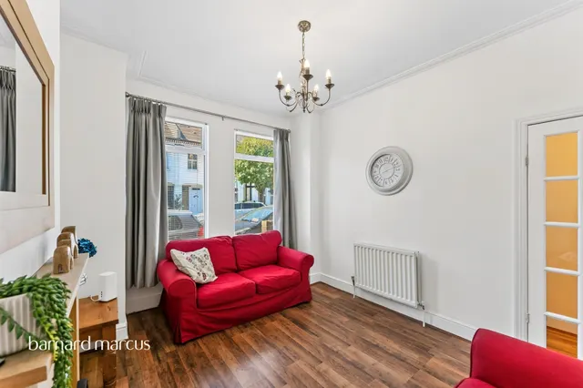 Leverson Street, LONDON, photo 1