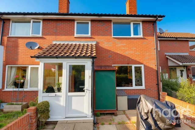 Blenheim Crescent, Griston, IP25, photo 1