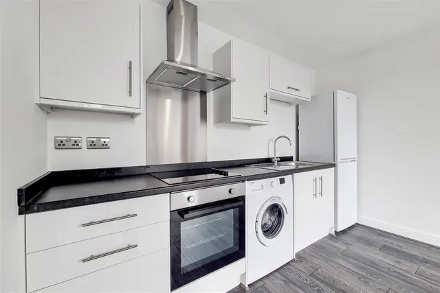 Strafford Street, Canary Wharf, E14, photo 3