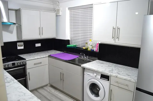 Shotton Walk, Manchester, M14, photo 3