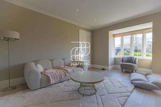 Whistler Drive, Barnet, EN4, photo 3