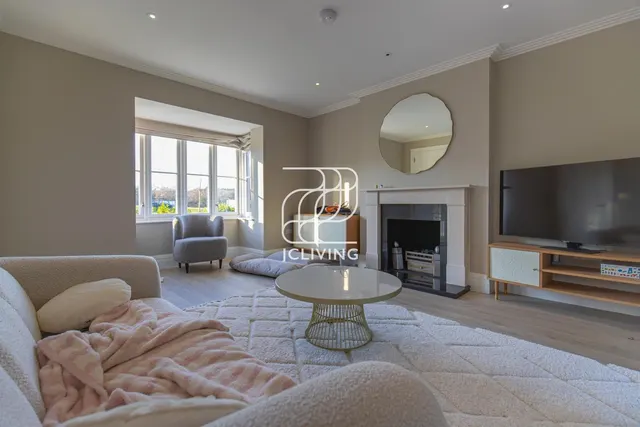 Whistler Drive, Barnet, EN4, photo 2