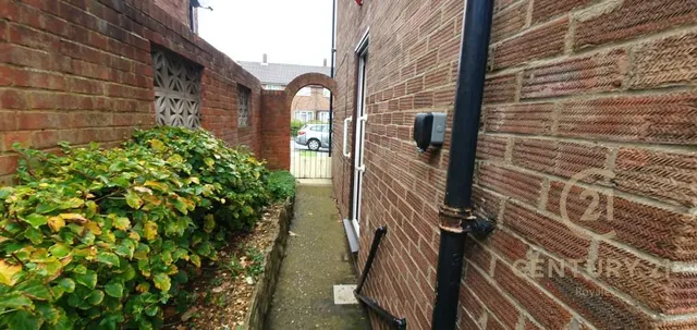 East Hill Luton, LU3, photo 3