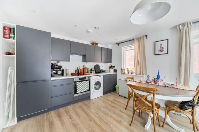 Photo 3 — Bath Road, Woodchester, GL5