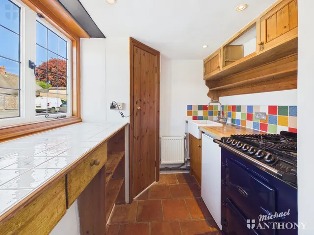 Photo 2 — 1 Aylesbury Road, Cuddington, Aylesbury, HP18 0BD