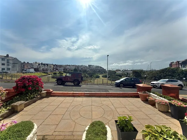 Seafield Road, Blackpool, FY1, photo 2