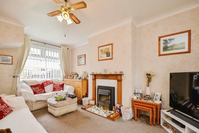 Chestnut Grove, Thornaby, TS17, photo 3