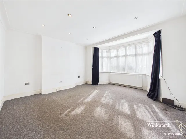 Photo 2 — Allington Road, Hendon, London, NW4