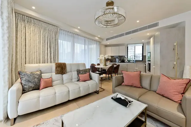 Sutherland Street, London, SW1V, photo 1