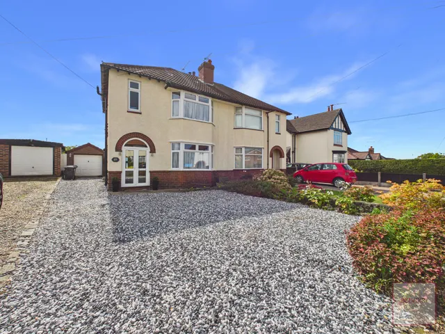 Chestnut Avenue, Shavington, CW2, photo 1