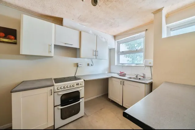 Milwards, Harlow, CM19, photo 2