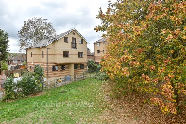 Benhill Road, Sutton, SM1, photo 1