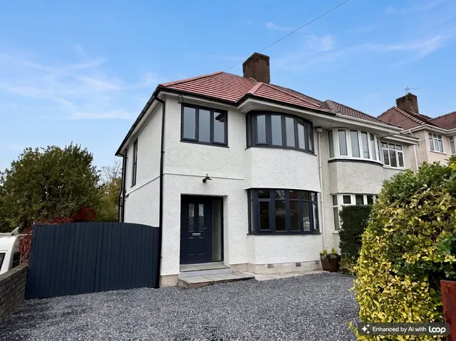 Townhill Road, Cockett, SA2, photo 1