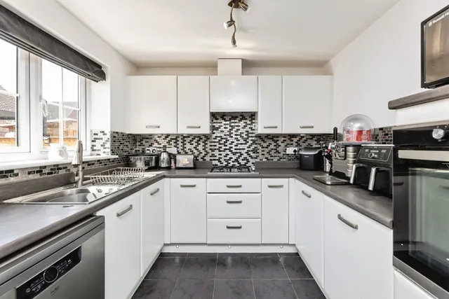 Photo 2 — Diamond Drive, Upton, Pontefract