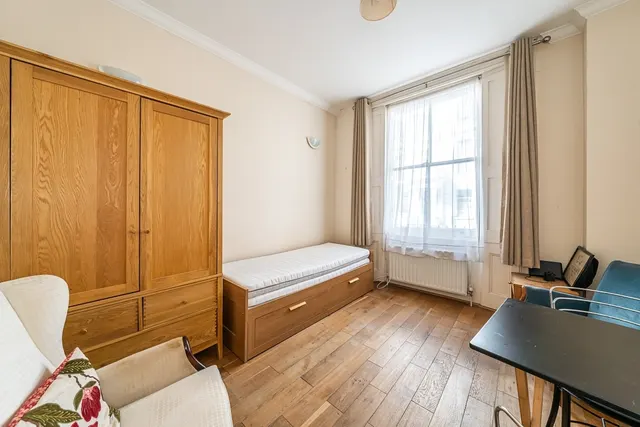 Cumberland Street London SW1V, photo 1