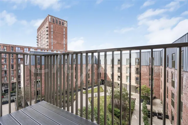 Photo 3 — Local Crescent, Block B, 4 Hulme Street, Salford, M5 4ZE