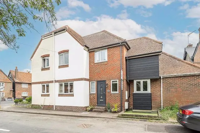 Tring Road, Long Marston, Hertfordshire, HP23 4RL, photo 1