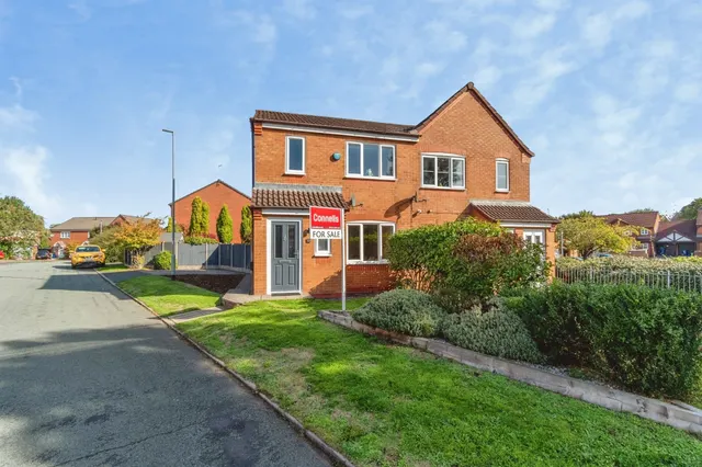 The Ridings, Cannock, WS11, photo 2