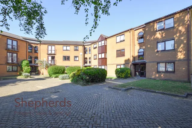 Westgate Court, Waltham Cross, EN8, photo 1