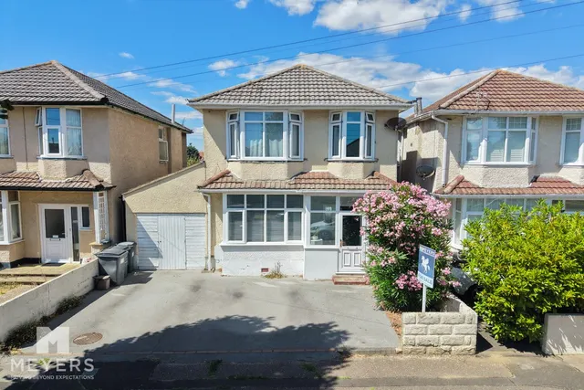 Castlemain Avenue, Bournemouth, BH6, photo 1
