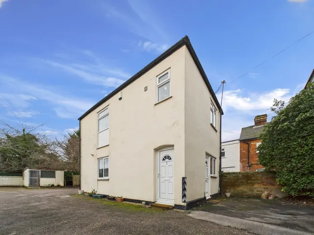 School Road, Tilehurst, RG31, photo 1