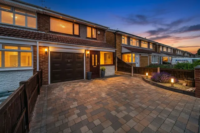 Lathom Drive, Maghull, L31, photo 1