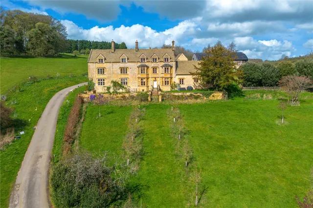 6 bedroom house, Moreton-in-Marsh, GL56