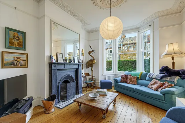 Honeywell Road, London, SW11, photo 2