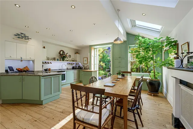 Honeywell Road, London, SW11, photo 1
