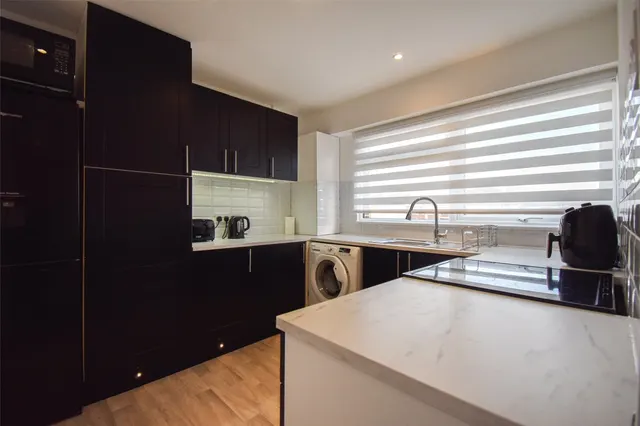 Photo 3 — Overton Close, Aldershot, Hampshire, GU11 3RP