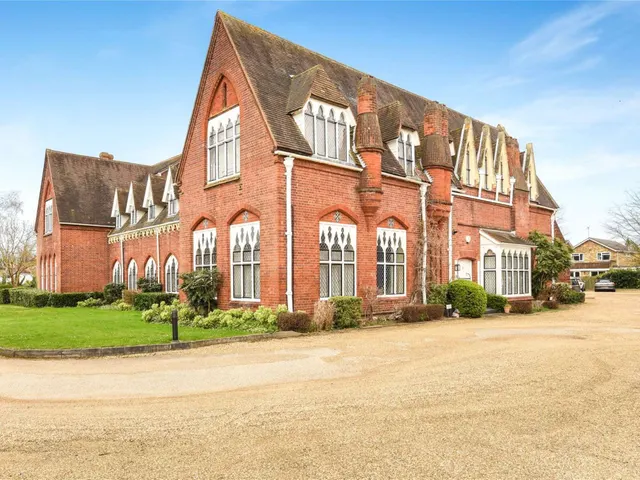 Recognition House, Bridgeman Drive, Windsor, Berkshire, SL4 3TD, photo 1