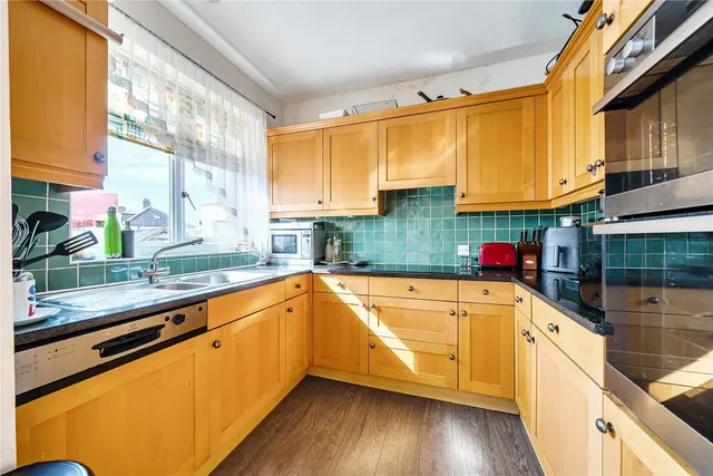 Photo 3 — Aylesford Avenue, Beckenham, BR3