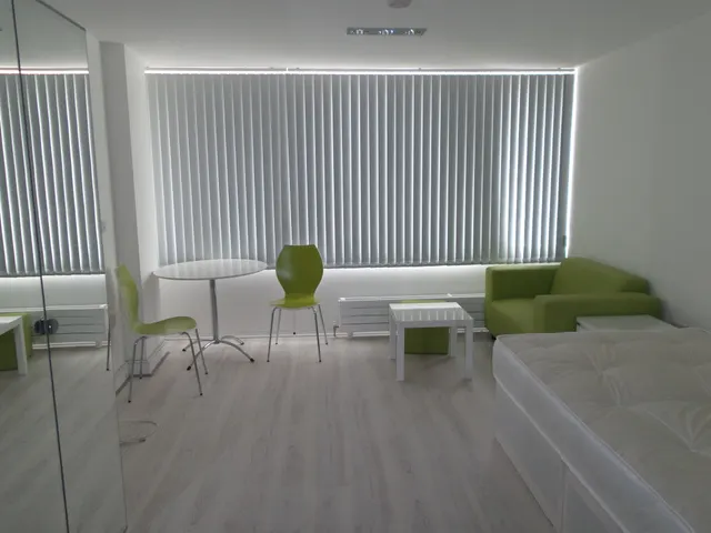 One Park West, Liverpool, L1, photo 1