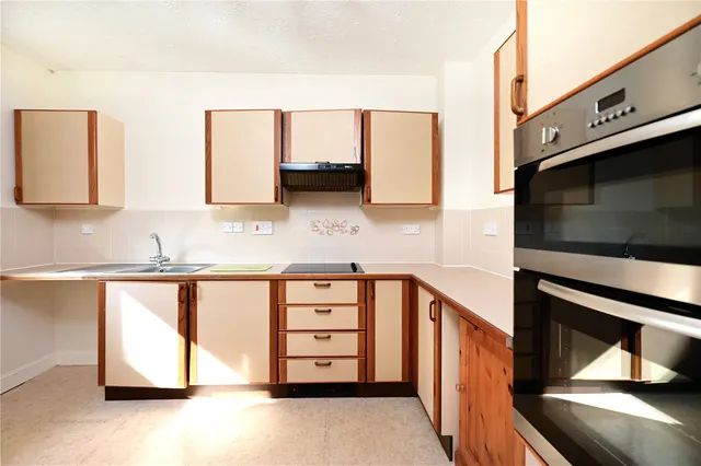 Photo 3 — Pegasus Court, Fleet, Hampshire, GU51 4SX