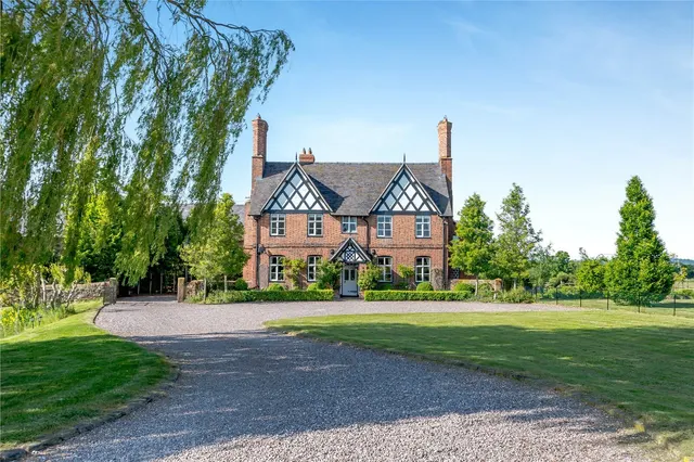 Near Tarporley, A Fully Restored Period Farmhouse, CH3, photo 2