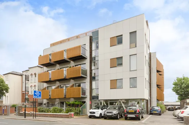 Flat 31, Paxton House, 9 Cargreen Road, London, photo 1