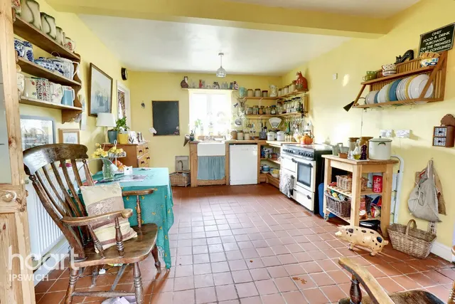 Old Kirton Road, Felixstowe, IP11, photo 2