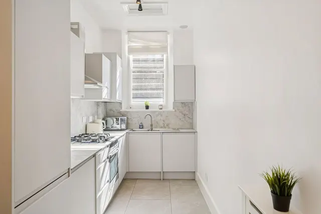 Sloane Gardens, London, SW1W, photo 3