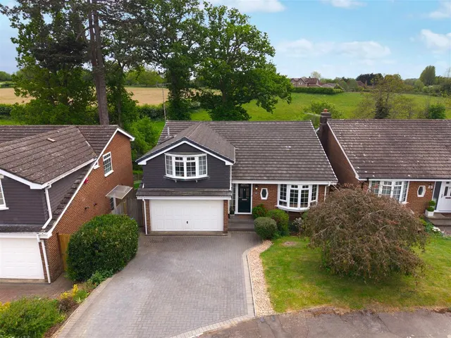 Photo 3 — Dickins Way, Horsham, West Sussex RH13 6BQ