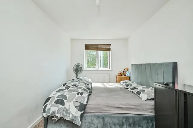Lincoln Road, Peterborough, PE4, photo 3
