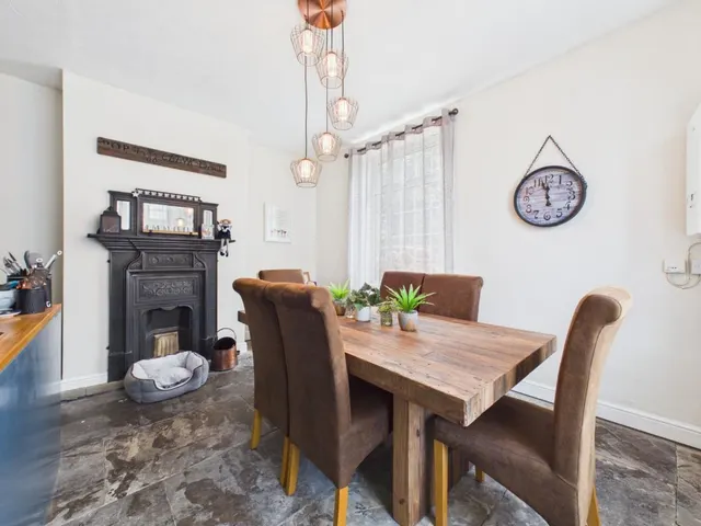 Hollings Street, Bingley, BD16, photo 3