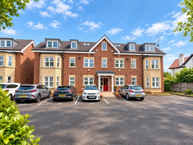 Prenton Lane, Prenton, CH42, photo 1