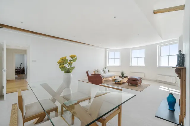 Photo 2 — Clarendon Terrace, Brighton, BN2